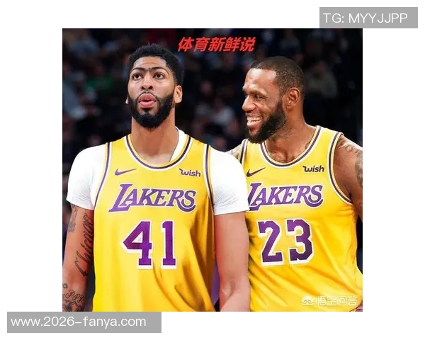 霍华德谈科比与詹姆斯性格差异：独行侠与社交王的鲜明对比