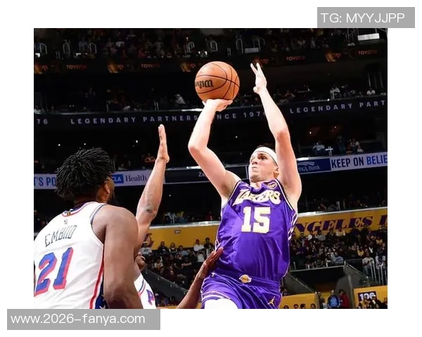 范德比尔特盛赞里夫斯迎接挑战两场比赛得分超90分令人惊叹 范德比尔特盛赞里夫斯迎接挑战两场比赛得分超90分令人惊叹