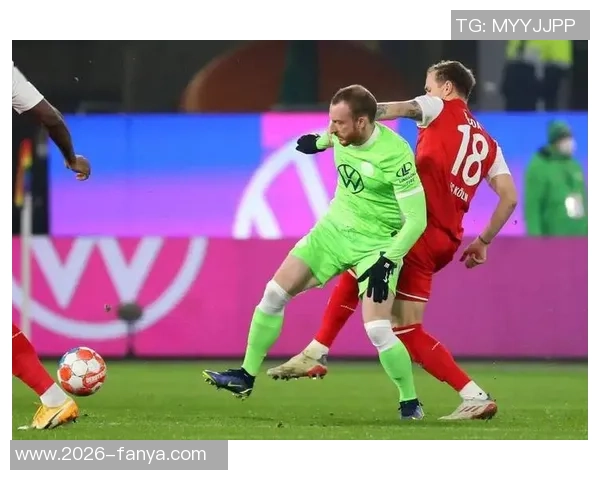 查韦斯收到多份租借报价但更倾向于继续留在拜仁发展 查韦斯收到多份租借报价但更倾向于继续留在拜仁发展