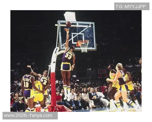 米勒评选历史最佳中锋贾巴尔奥尼尔领衔若约基奇夺三冠将改写历史