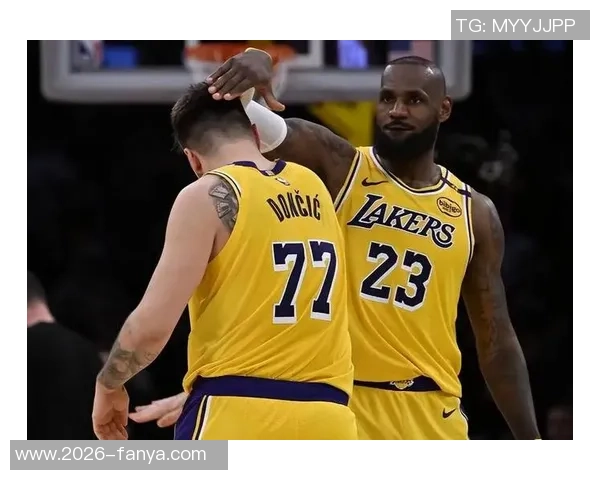 詹姆斯以成熟决策为主题的广告展现与过去愚蠢选择的和解之路 詹姆斯以成熟决策为主题的广告展现与过去愚蠢选择的和解之路